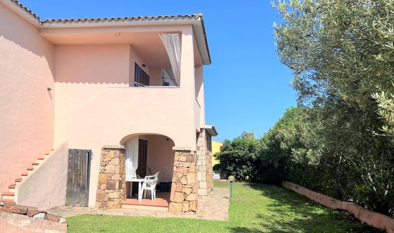 Iss Travel, Le Carrube Two Bedrooms Apartments With Air Conditioning San Teodoro  Exterior foto